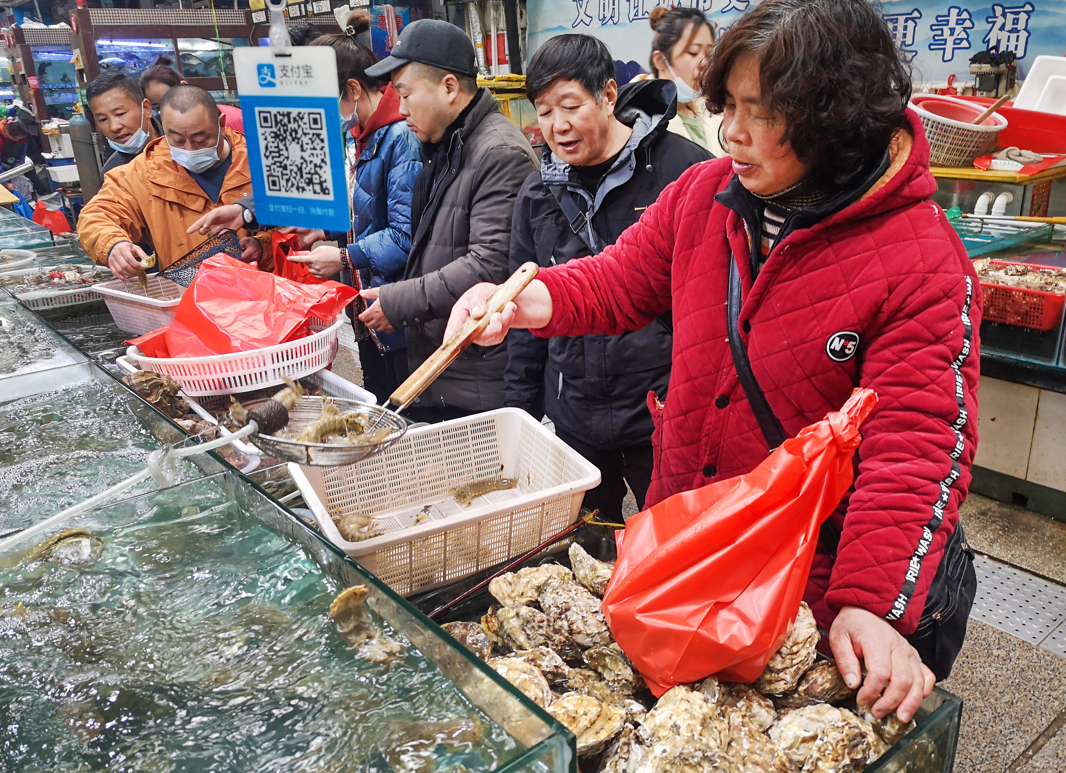 时令海鲜走俏