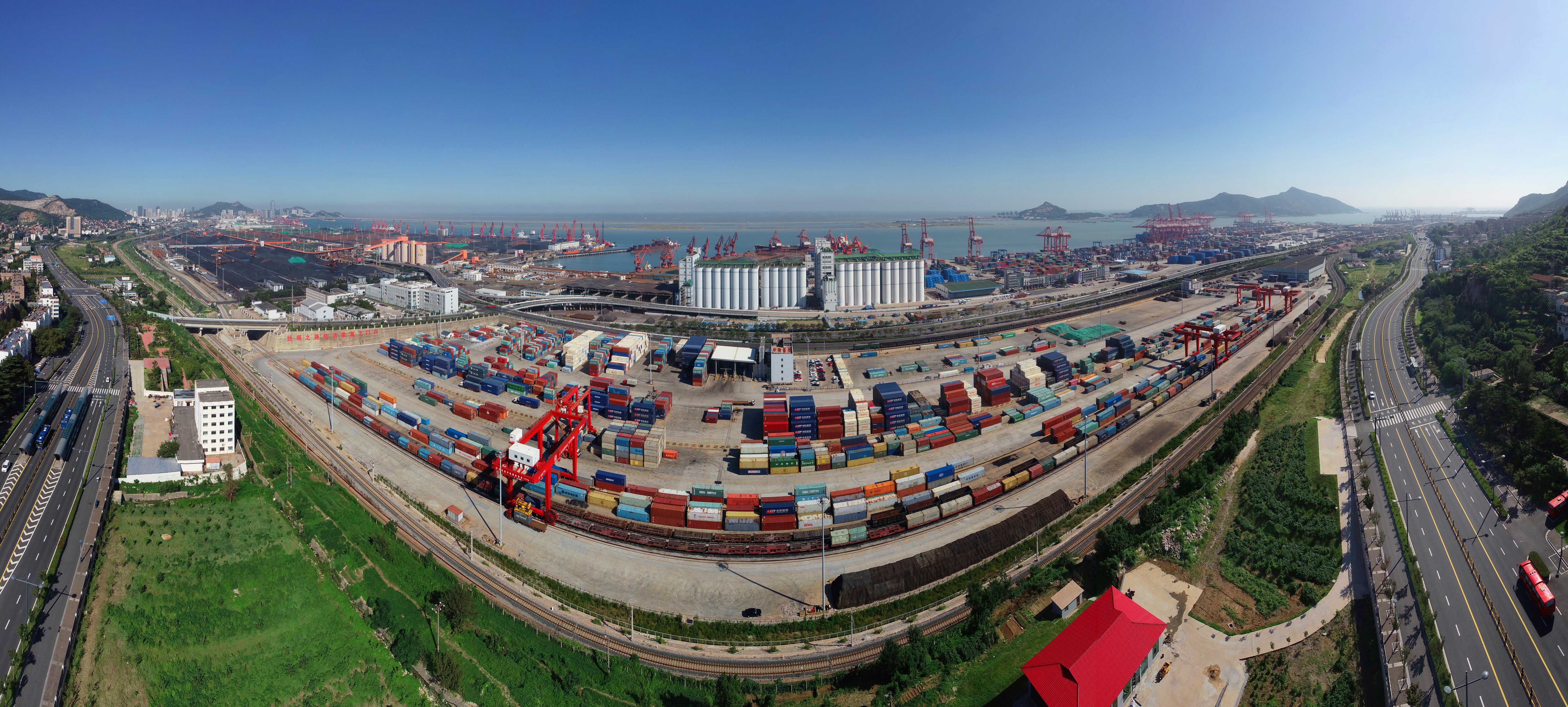 “三年改变港口面貌”打响港口建设大会战