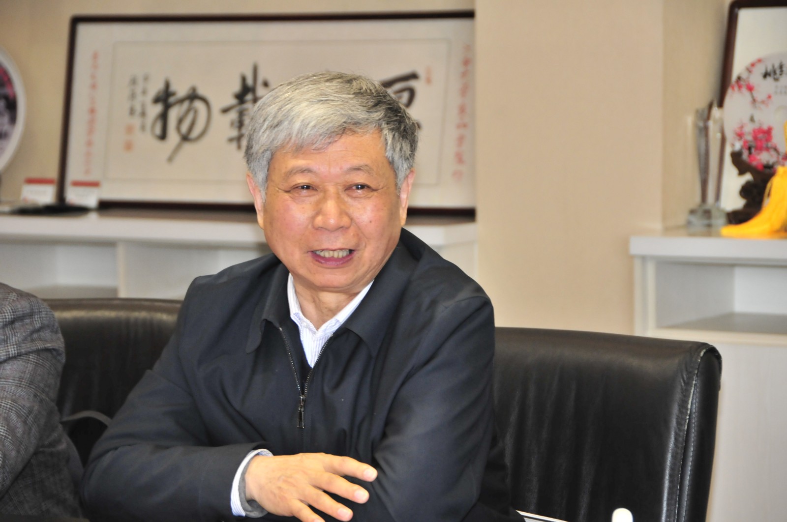 娄国栋.JPG