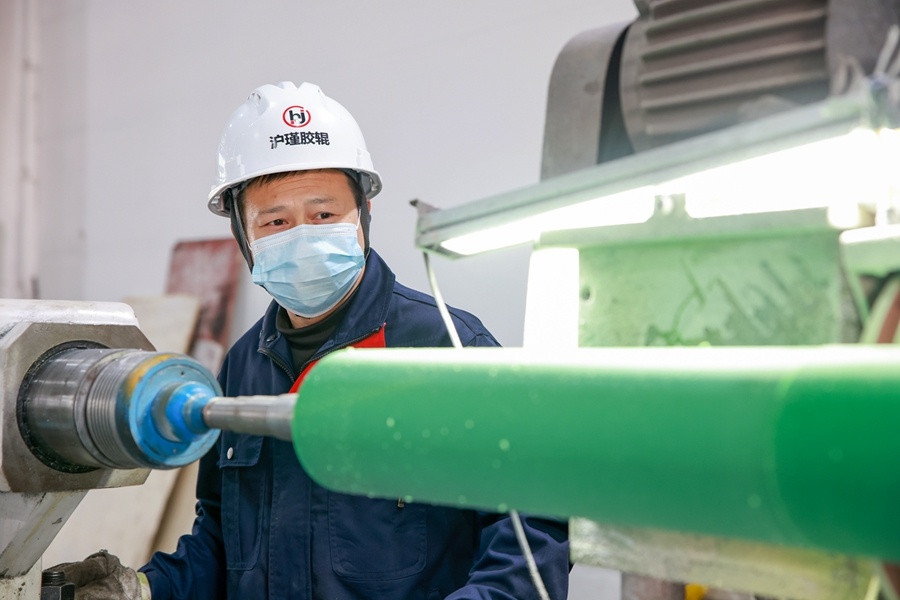 江苏靖江新桥镇：“链式”布局产业竞逐新能源赛道