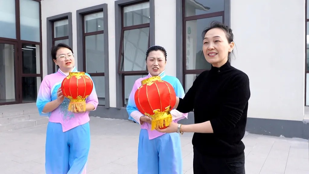 新春走基层｜李震霞：三百年泰兴花鼓 跳出新时代年味
