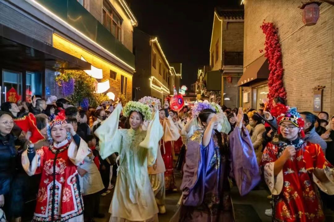 泰州姜堰：新春文旅“马”力全开人市两旺

