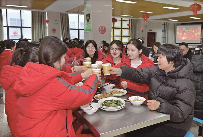 新春走基层｜天山学子的“泰州年”

