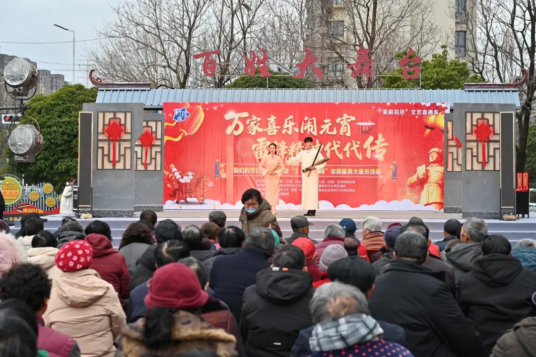 火爆！昨天，中医夜市全是人