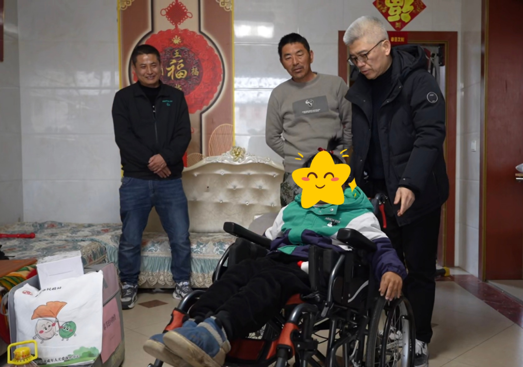 泰兴聚焦脑瘫儿童实际需求——定制轮椅从“一次交付”走向“全程陪伴”

