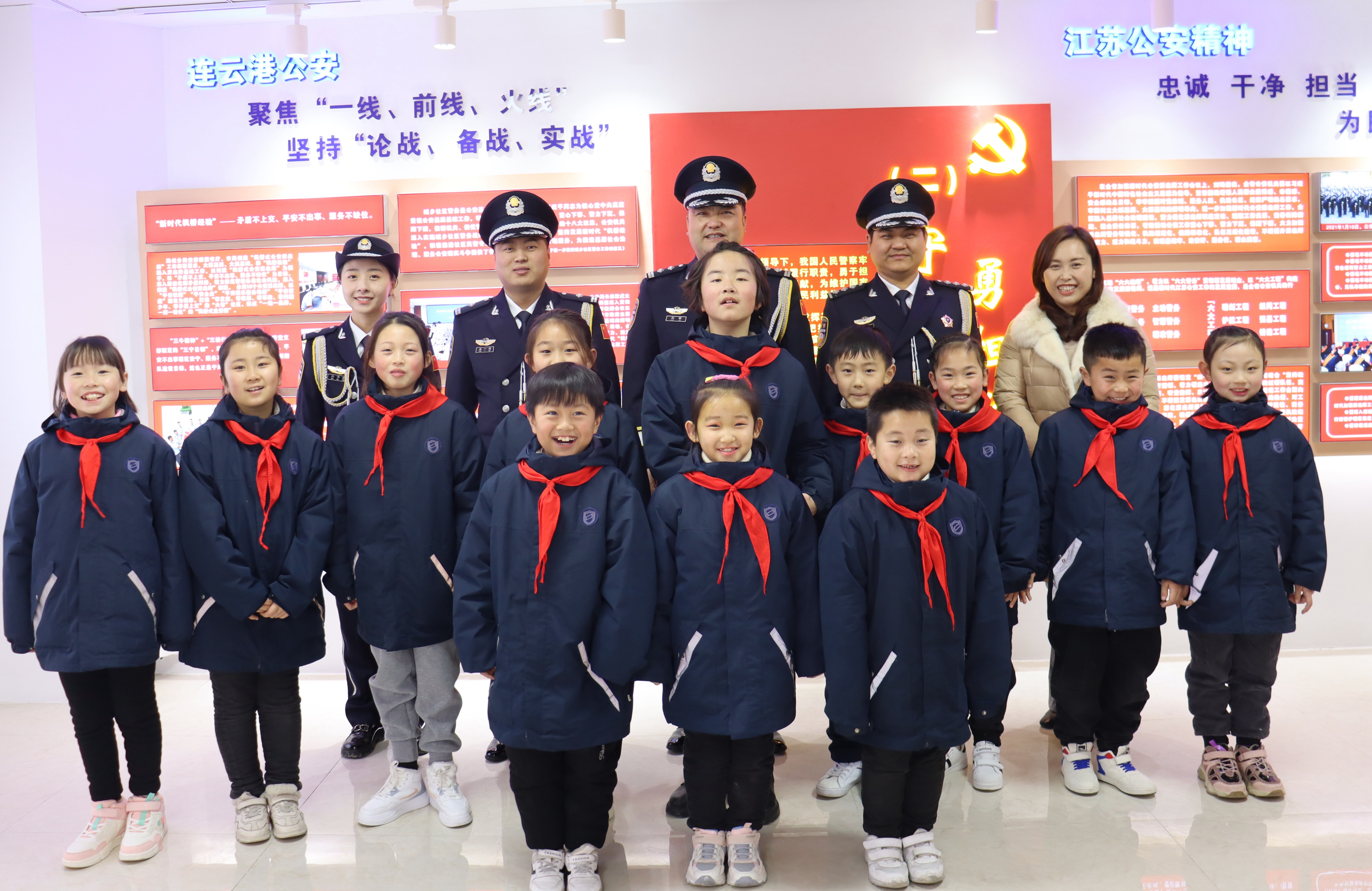 警营开放日 宁海中心小学学生走进宁海派出所