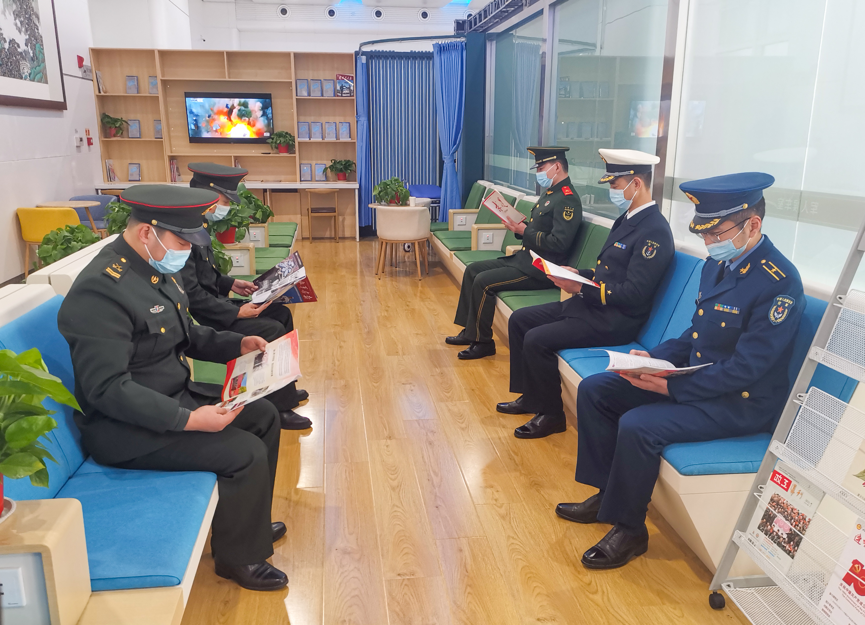 连云港火车站军人候车区建成启用