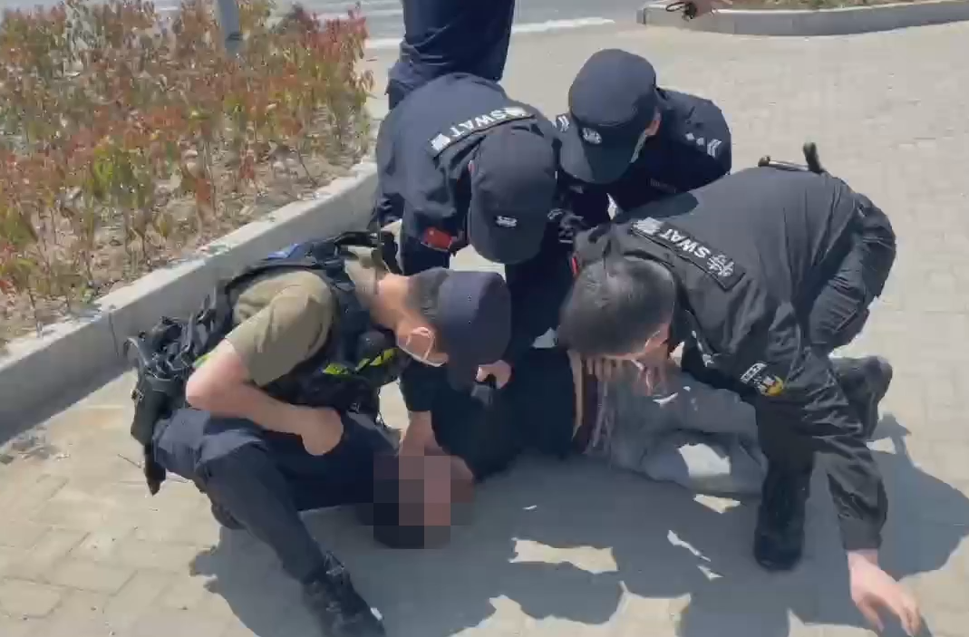 超给力的街头抓捕
