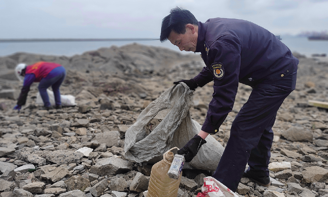 苏贻本：用心工作 辛勤守护城市清洁