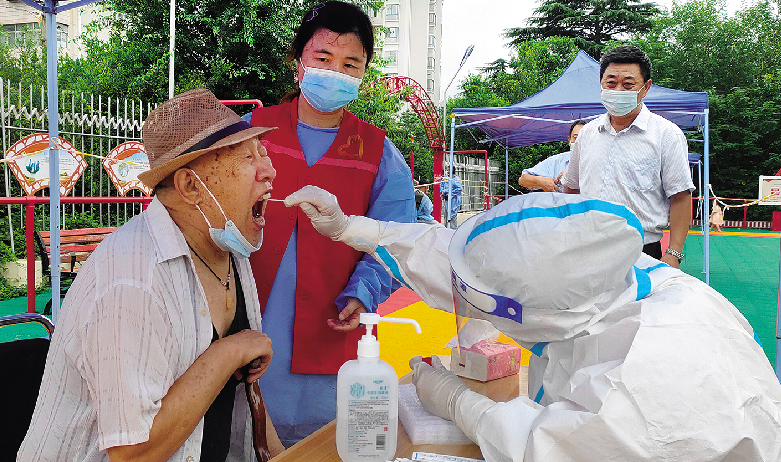 以“党旗红”守护“健康绿”