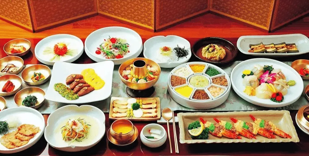 连云港—群山新万金文化学堂举行韩国传统饮食文化体验活动