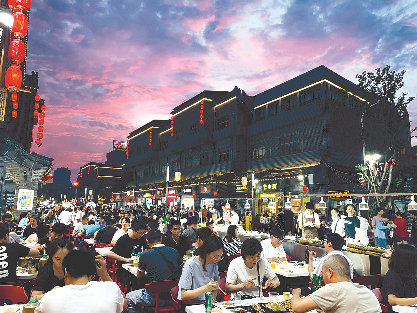 避暑胜地里的小确幸 | 逛逛吃吃的夜市最消暑