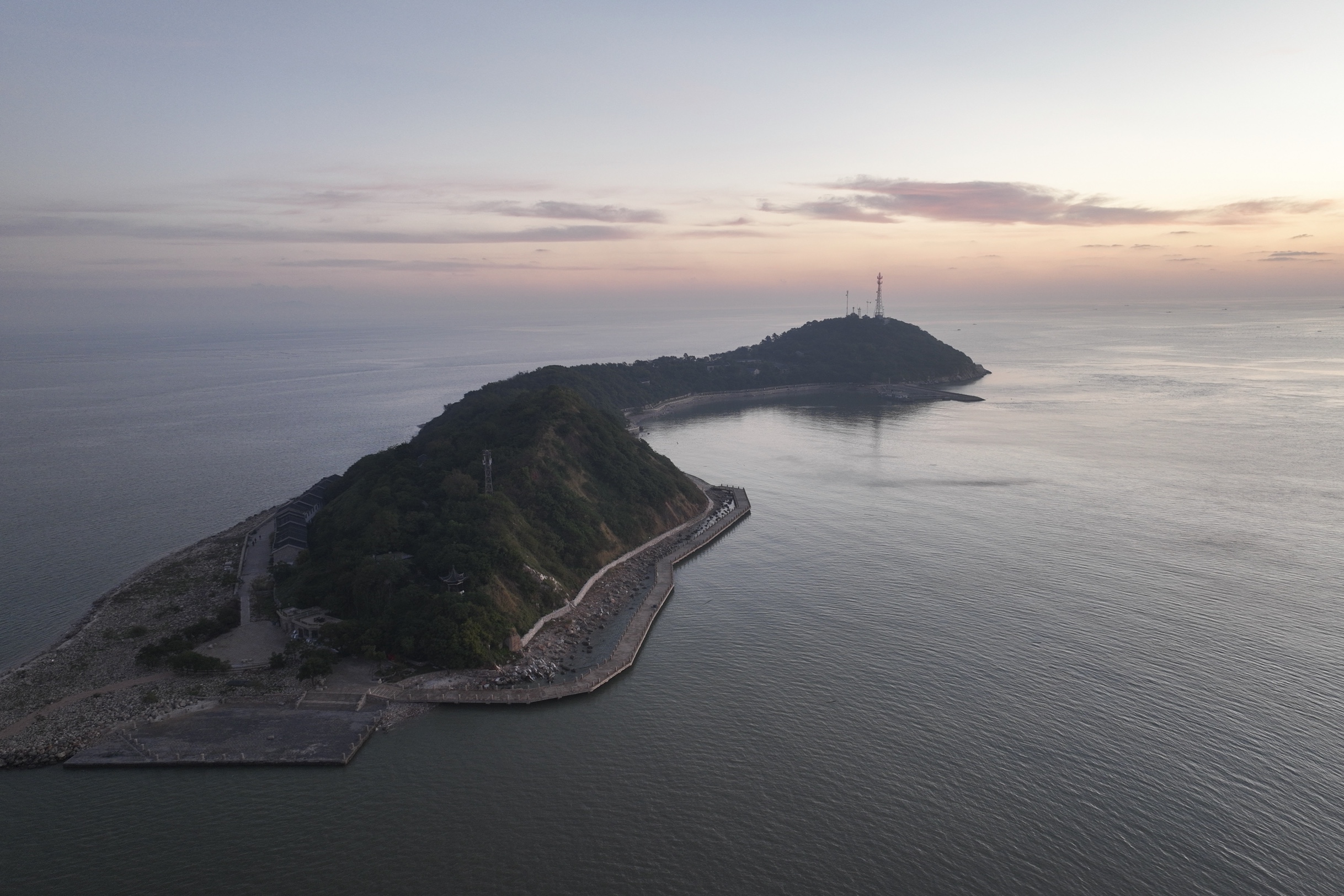 秦山島日出美如畫