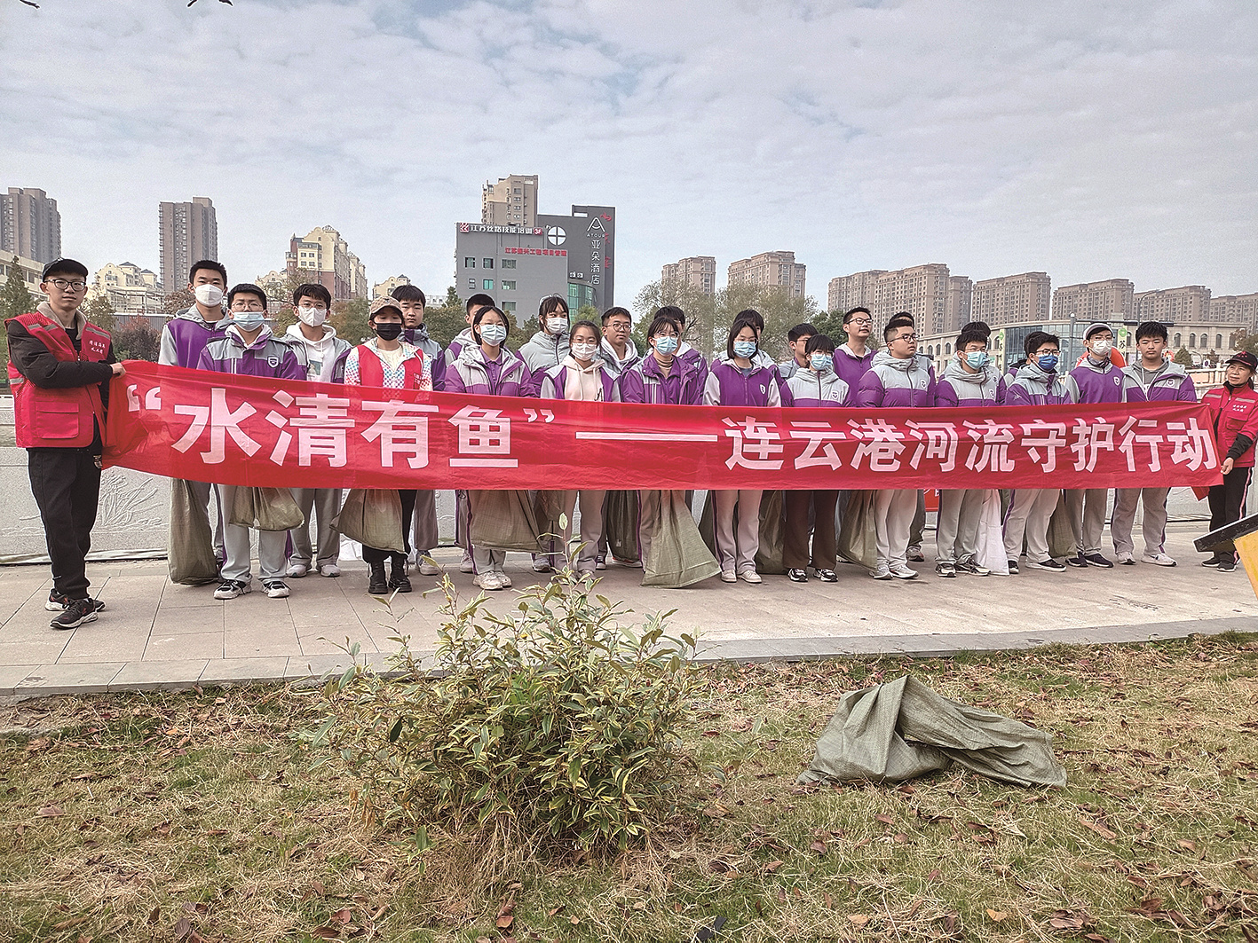志愿服务 | 呵护东盐河志愿者在行动