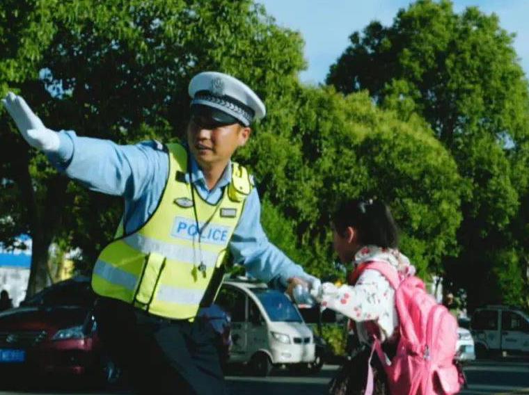 省市主流媒体集中采访江苏“最美诚信之星”侍东亮