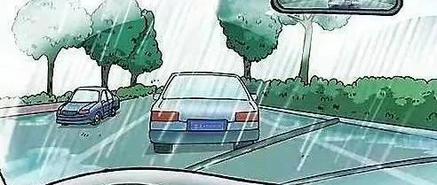 雨雾多发   交警部门提醒：尽量避开雾气多发时段出行
