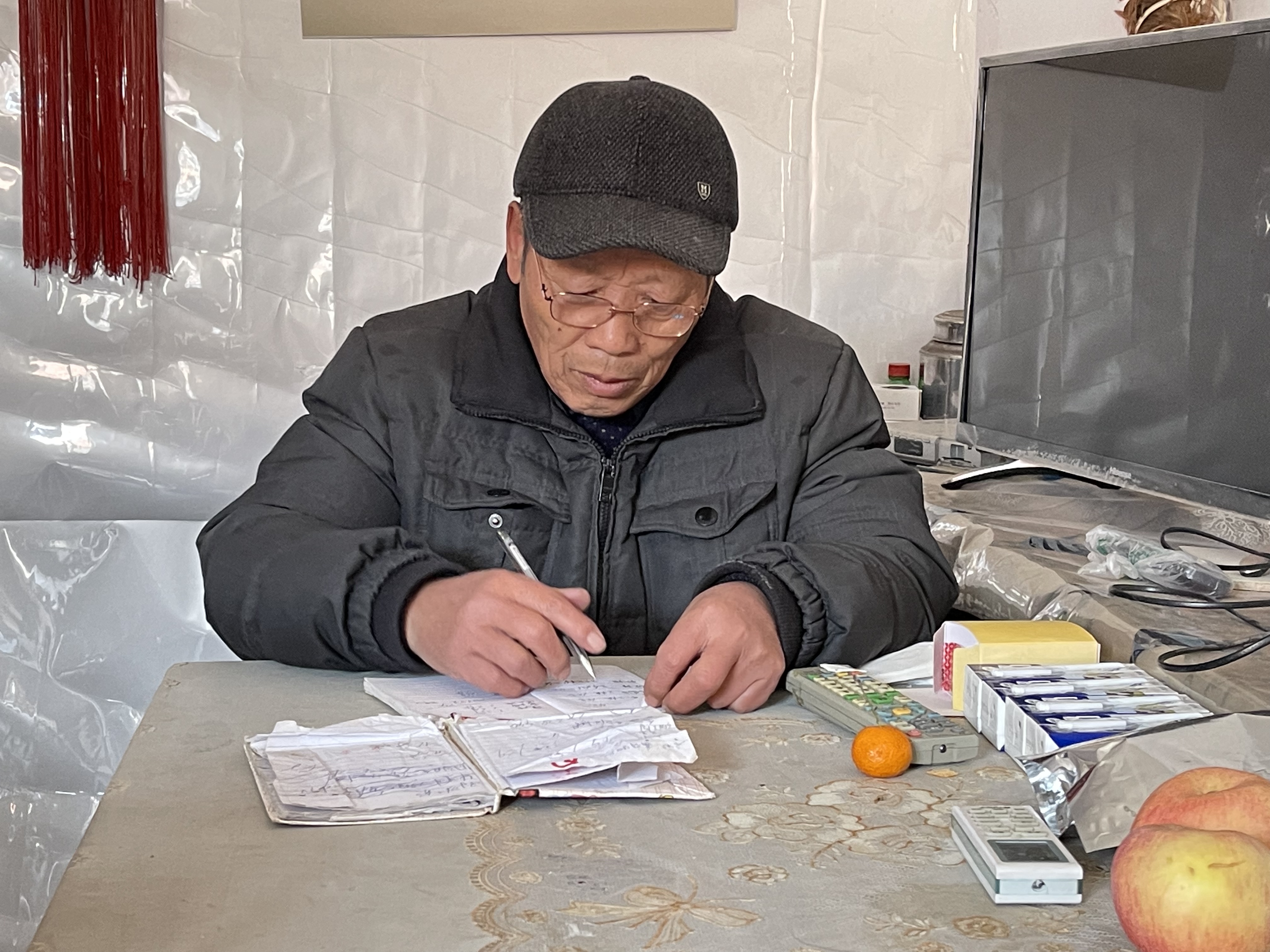 人物志 | 4年46万！古稀老父风雨兼程替子还债