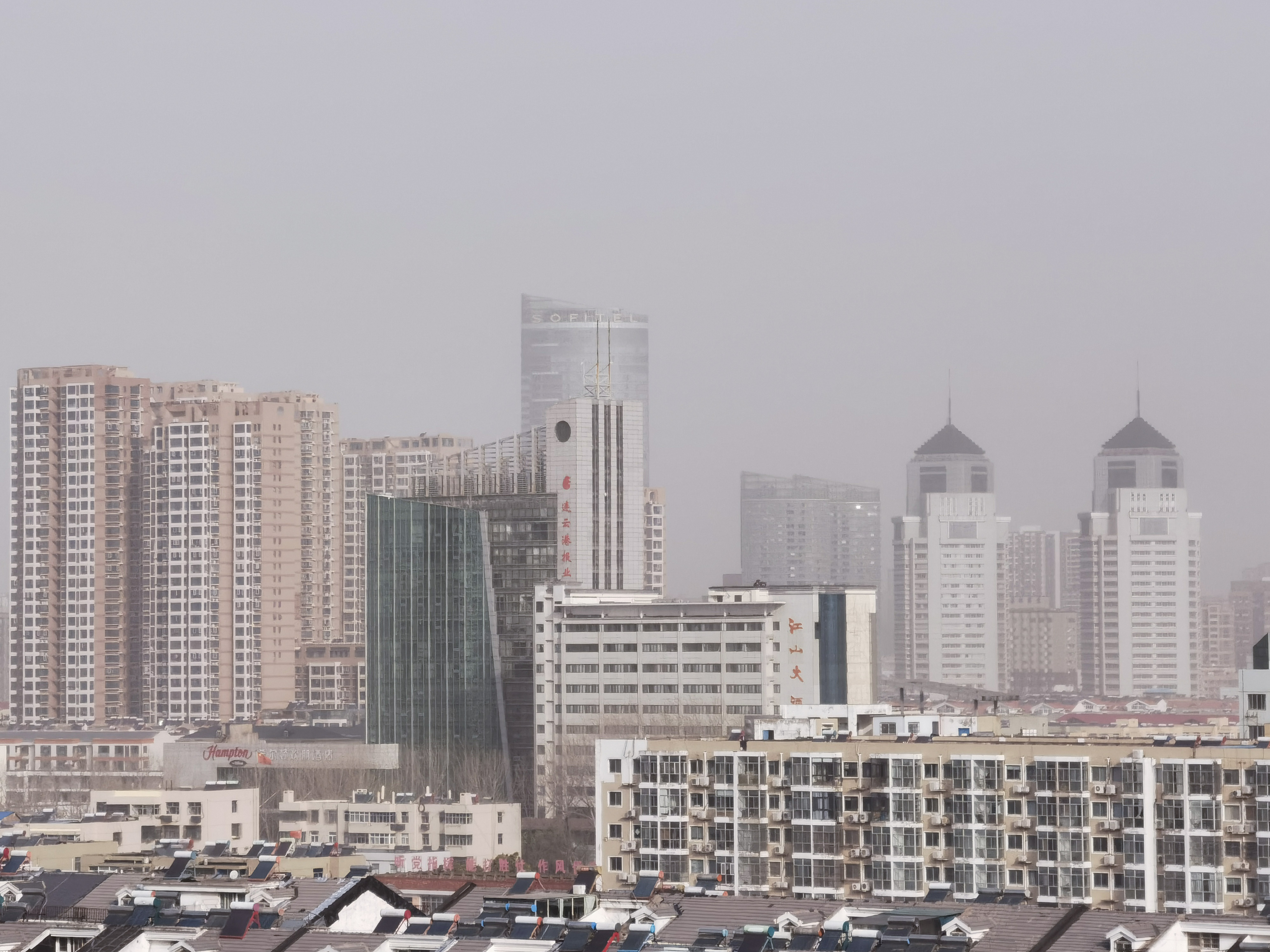 浮尘天气