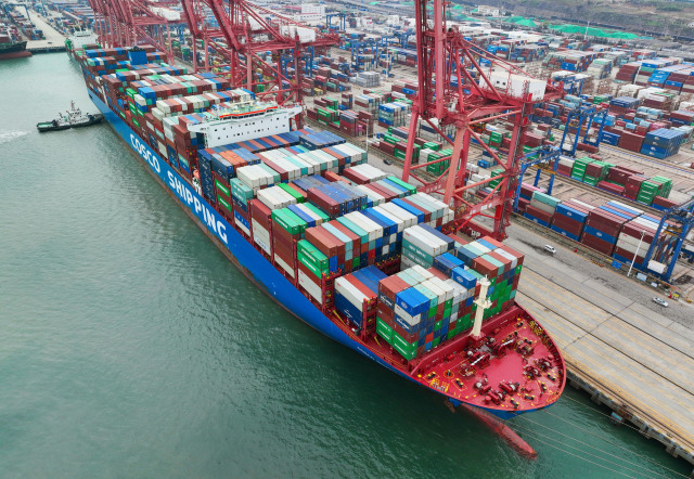 连云港港首季实现吞吐量“双增长” 货物吞吐量、集装箱量分别增长9.8%、15.5%