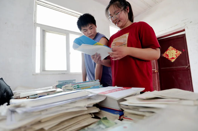 助学公益行 | 追梦女孩王红想当小学老师