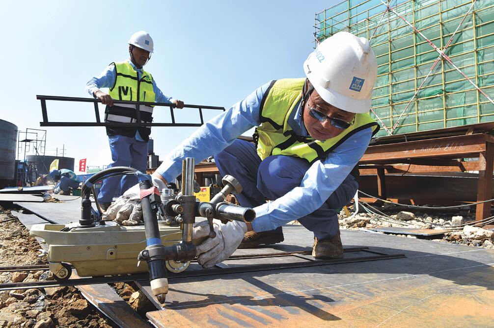 重大项目建设现场走笔 | LNG储配站智能化储罐外罐建设竣工