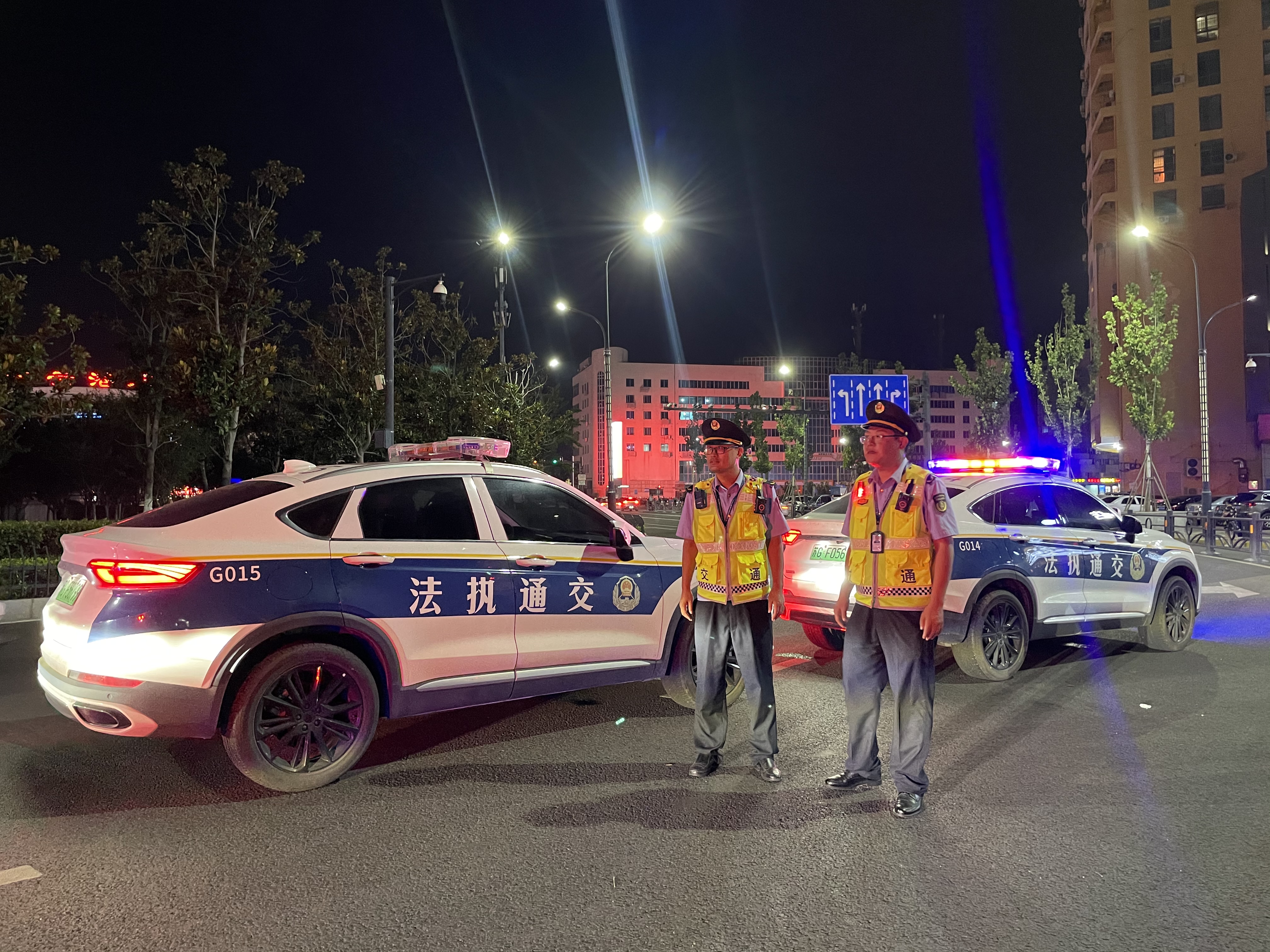 我市整治非法营运“蓝剑行动”正式启动