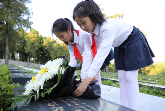 开学第一课——丰碑永驻 吾辈自强