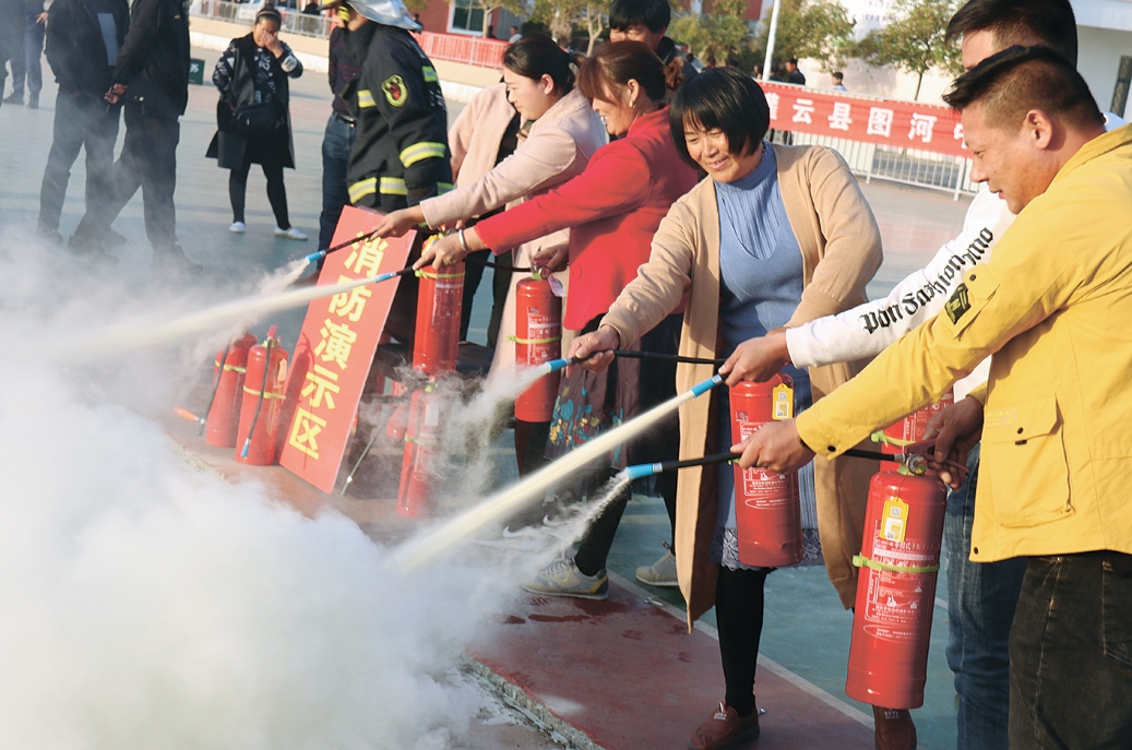灌云县伊山镇组织开展消防安全宣传及演练活动