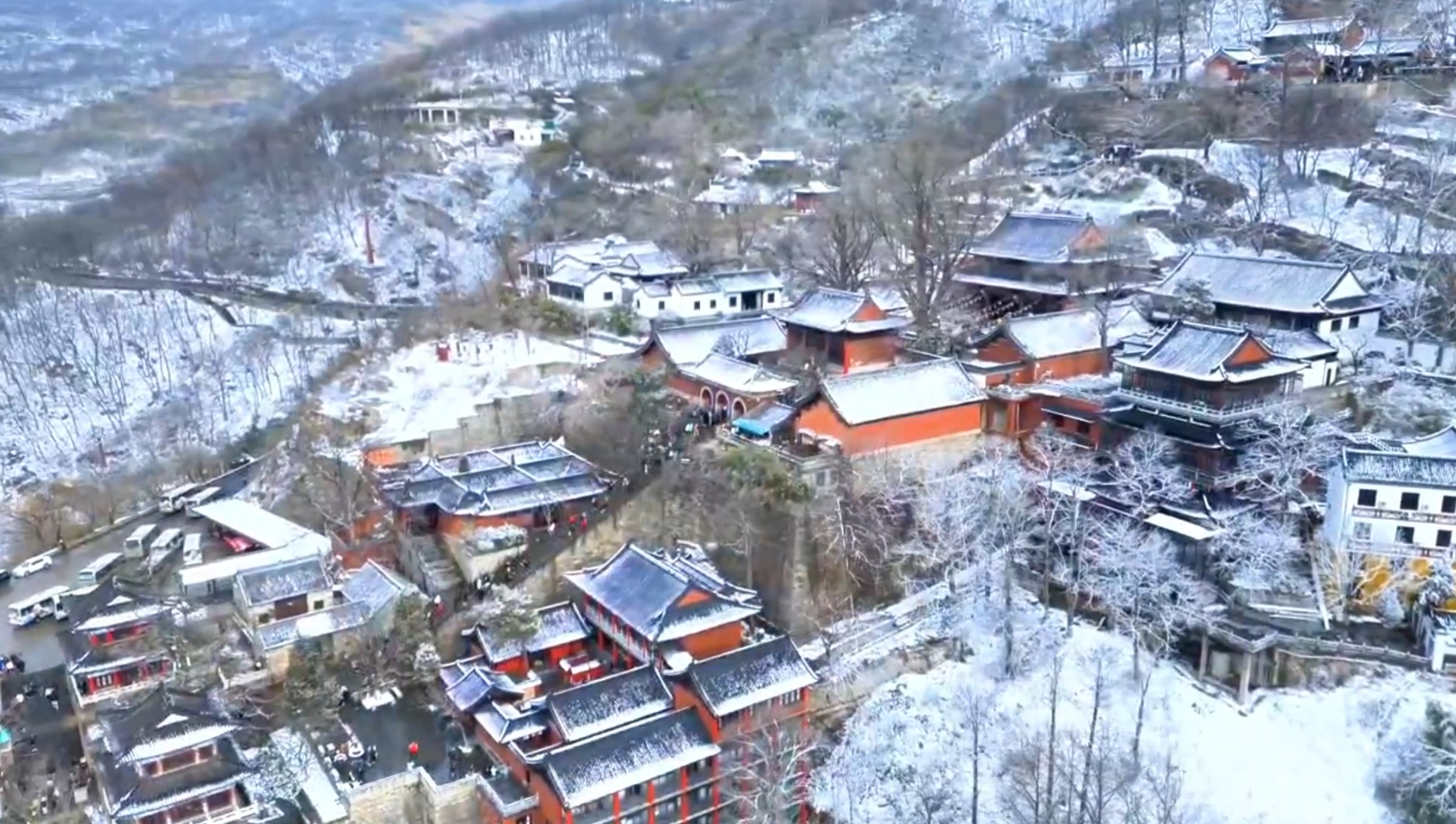 花果山迎来农历新年第一场雪