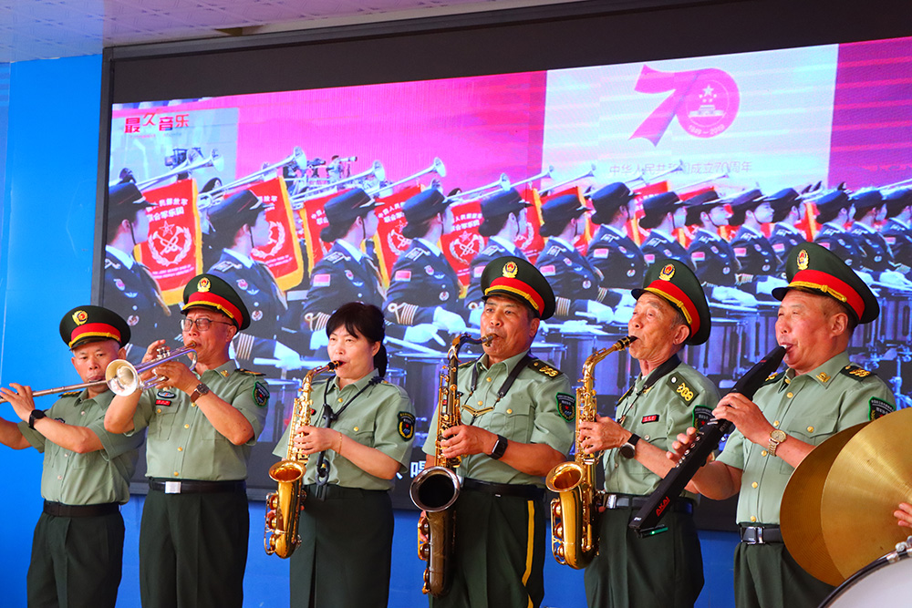 连云港市夹山中心小学：守护国旗，传承精神