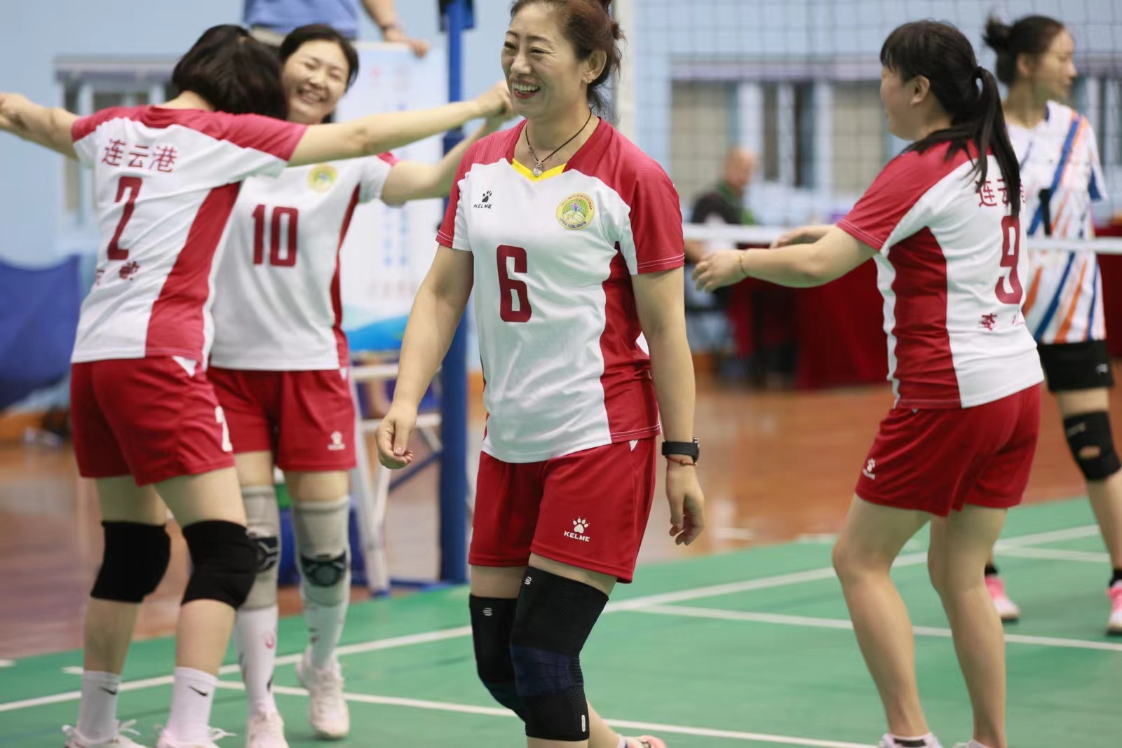 连云港市气排球勇夺首届全国全民健身大赛两项亚军