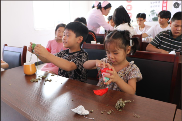 班庄镇:学习中药文化，制作趣味香囊