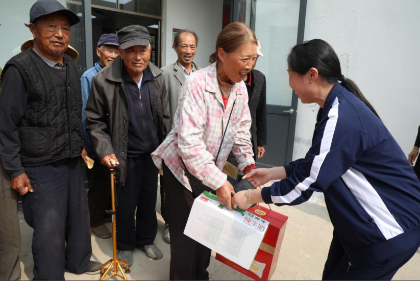 重阳情•寸草心丨赣榆：爱心基金会开展重阳节慰问活动