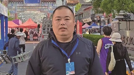 设计师李红灯：用心用情雕琢庙会盛景