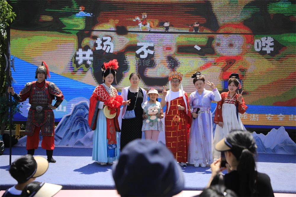 五一当天花果山景区接待游客量突破4.28万
