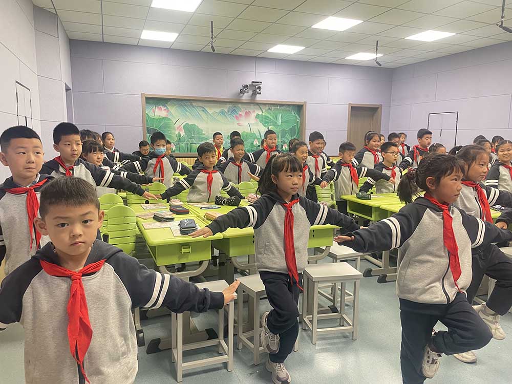 師專一附小舉辦市道德與法治學校發展第三共同體活動