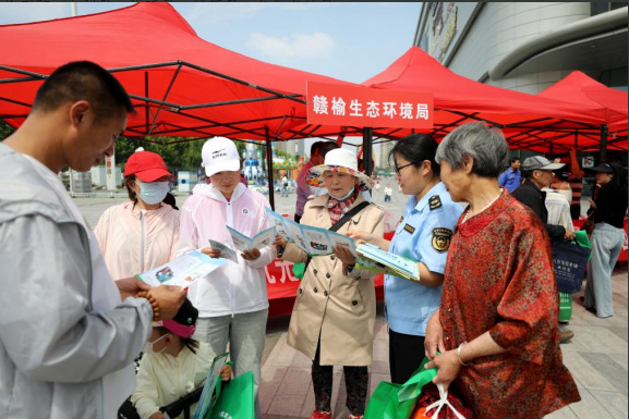 贛榆七部門聯動開展六五環境日宣傳