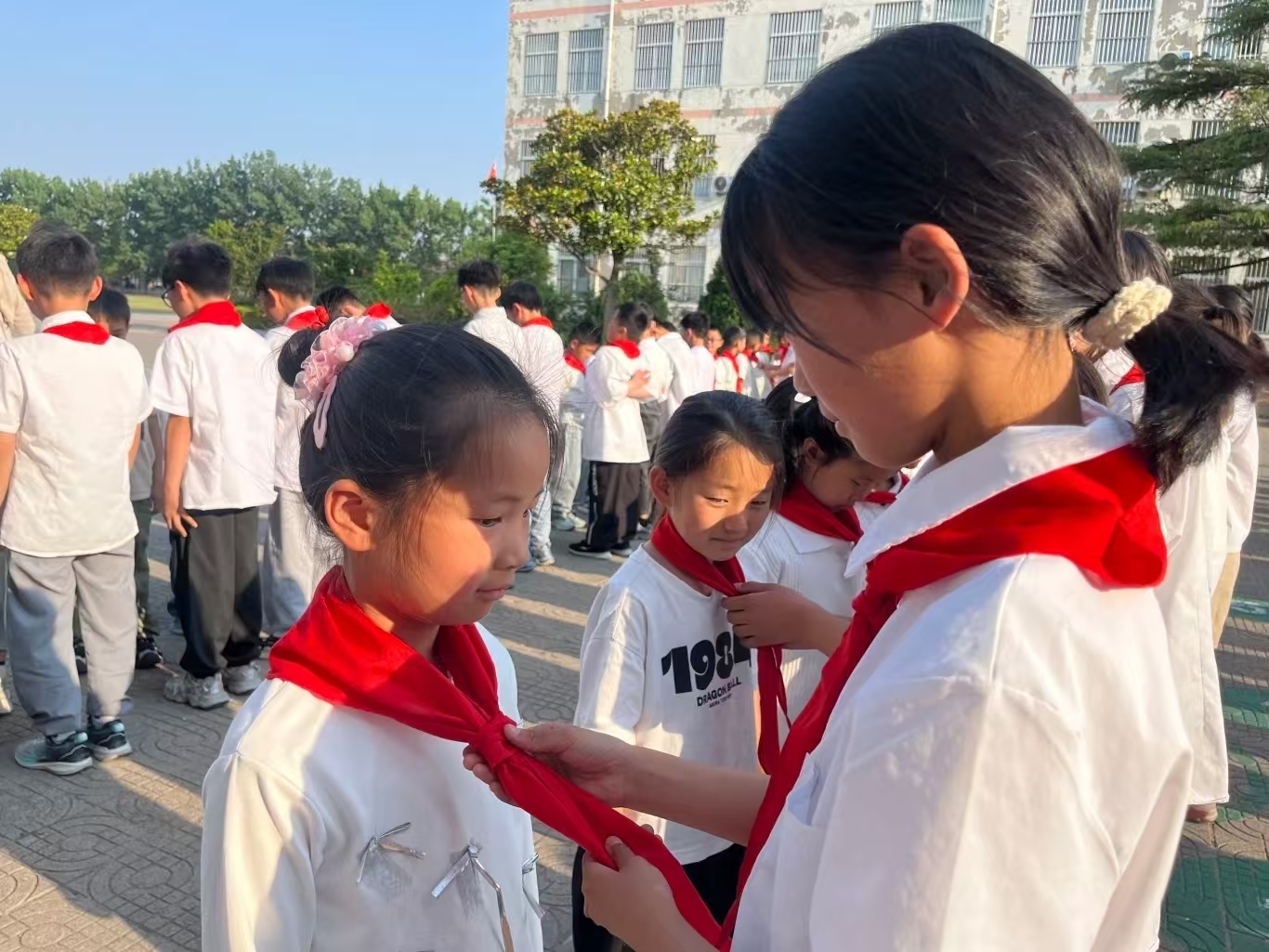 山左口中心小學(xué)舉行一年級(jí)入隊(duì)儀式