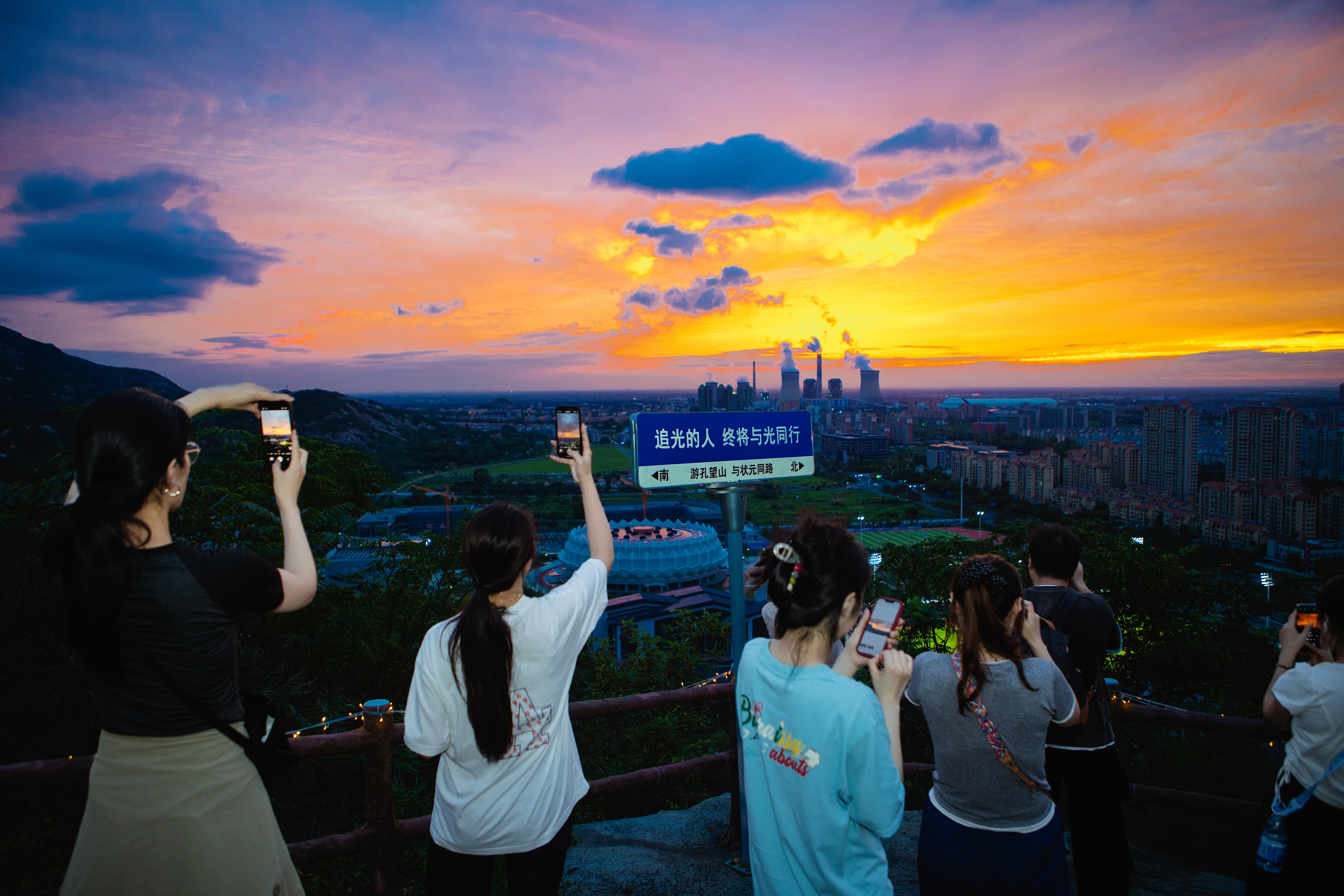 连云港旅游夜经济成消费新引擎