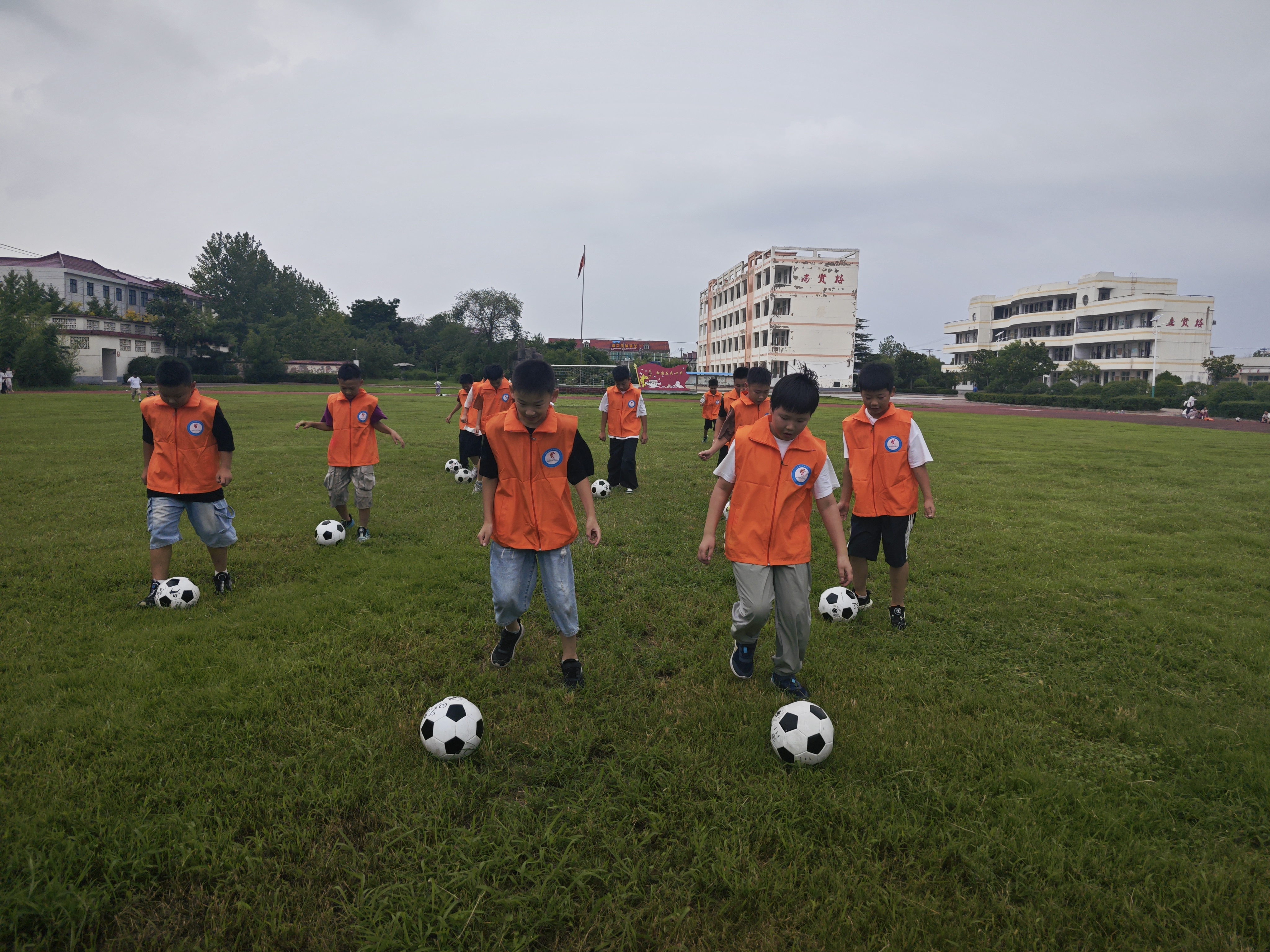 山左口中心小学| 小足球 大梦想