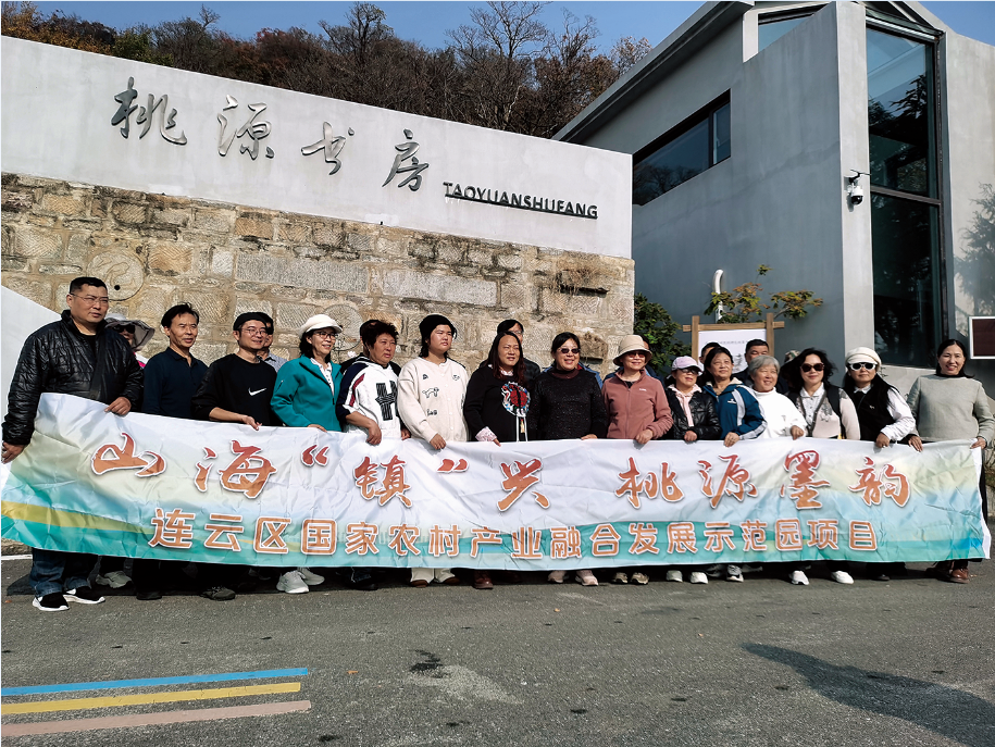 40余名美术创作者、爱好者齐聚大竹园村 农文旅融合  写意新画卷