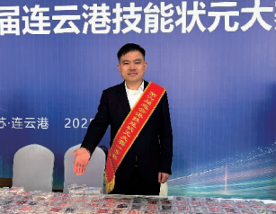 “90后”创业者李轩：方寸甲片“戴”动家乡共富