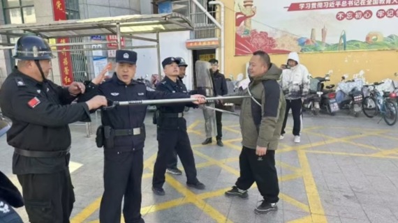 苏光中心小学开展校园反恐防暴专题演练活动