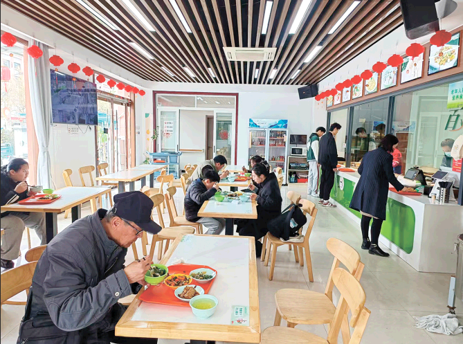 连云港市年内建成51个便民生活圈  一刻钟“圈”出幸福半径