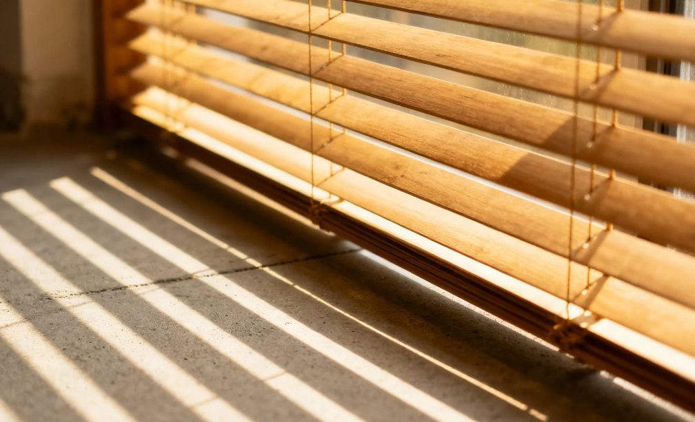 诗歌三首《折叠》、《2018年阅览室》、《杂物间》