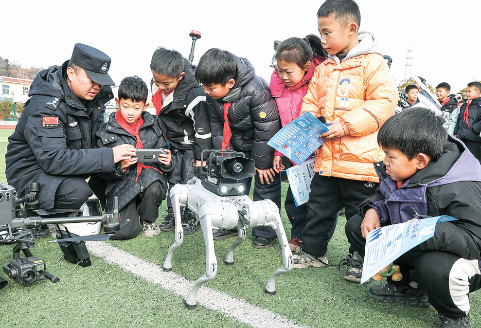 安全护航成长 法治守护青春
