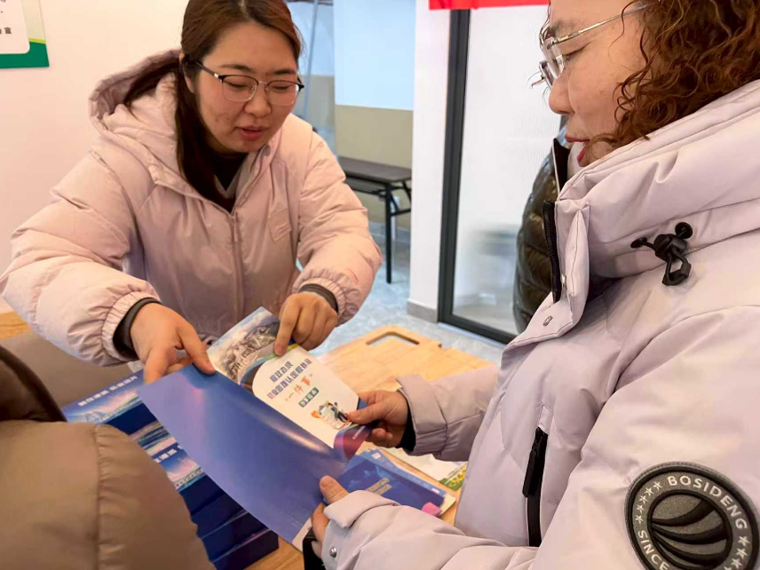 打通就业服务“最后一米” 猴嘴街道流动招聘走进社区食堂