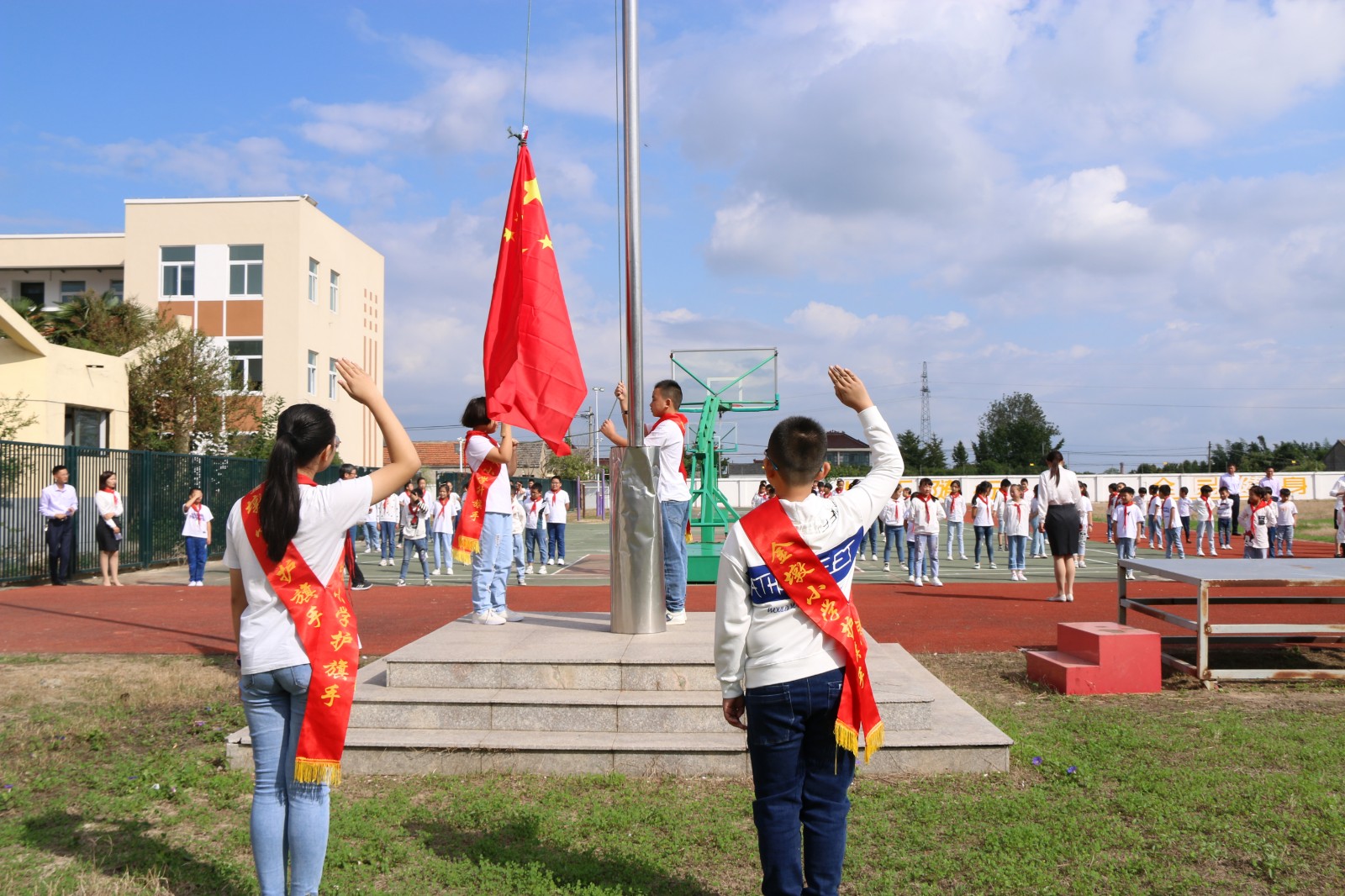 国旗下学生誓词图片