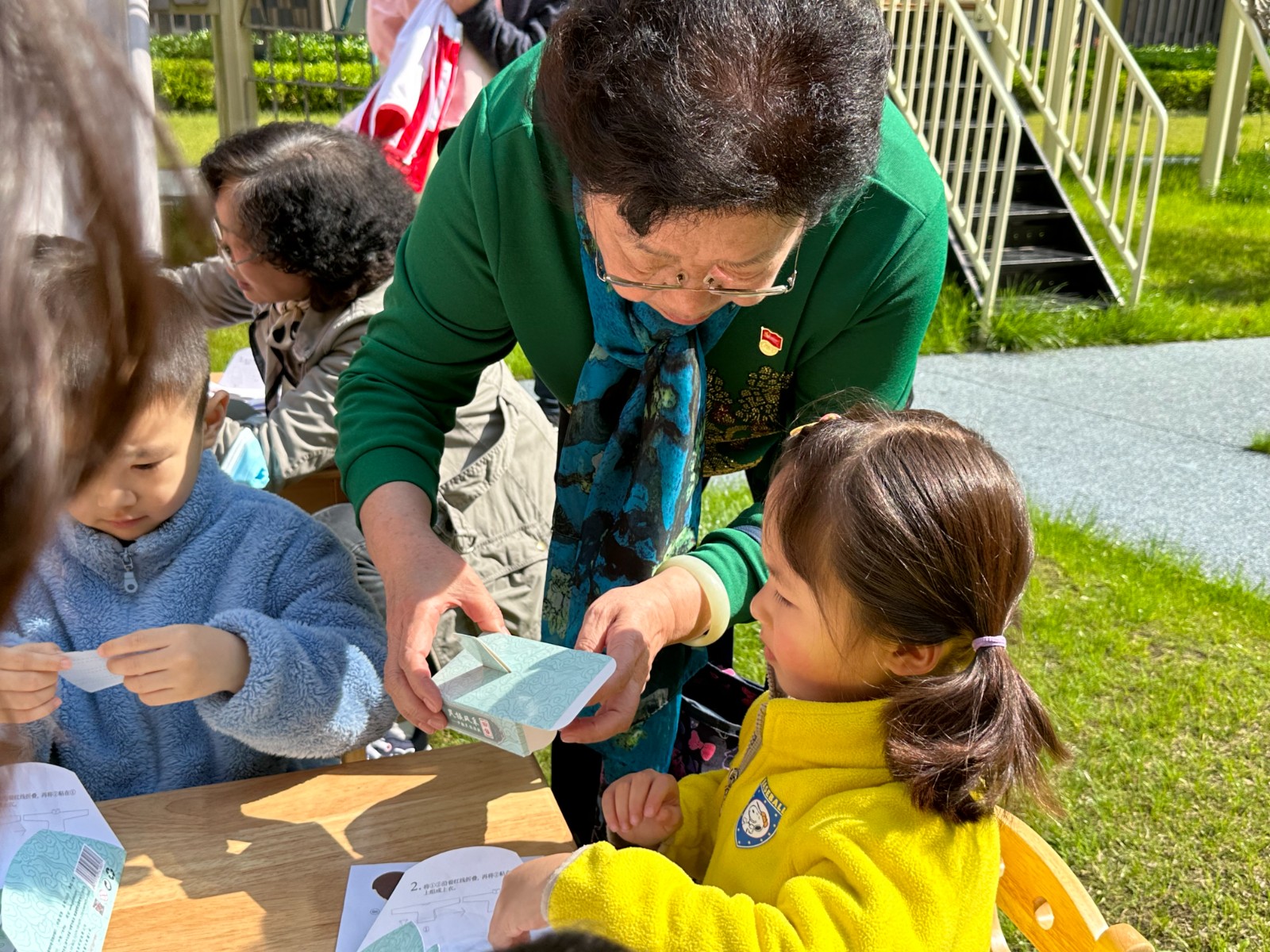 民族团结童心向党 携手共护国家安全照片1.JPG