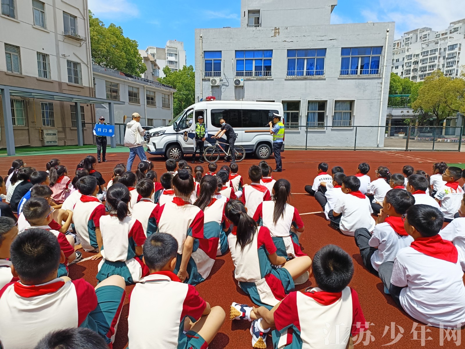 淮安市南陈集中学图片图片